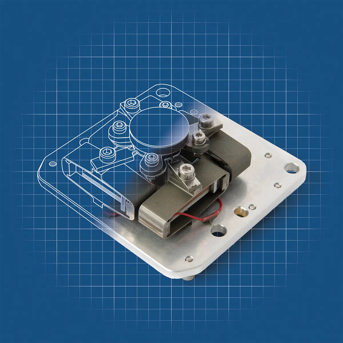 A picture showing a mix of a fast steering mirror scheme and its photographic equivalent