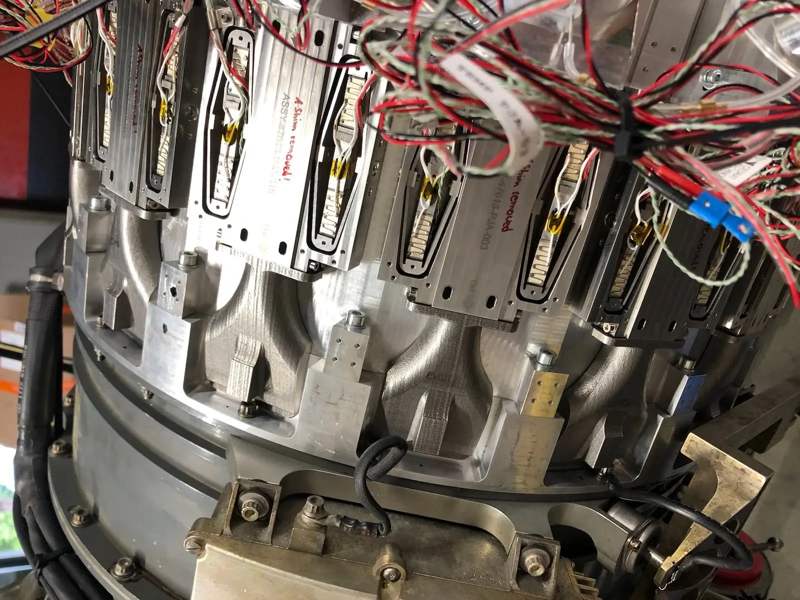 effects of tip injection on a turbofan engine with non invasive high speed actuators